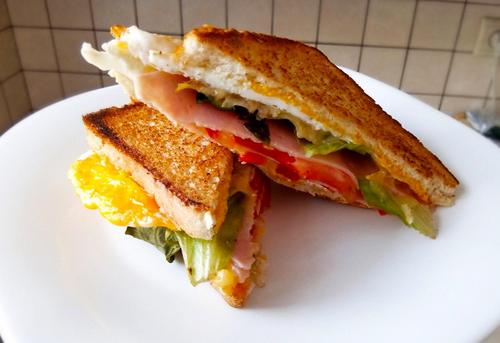Как быстро приготовить вкусный сэндвич на сковороде? | Простые рецепты на каждый день