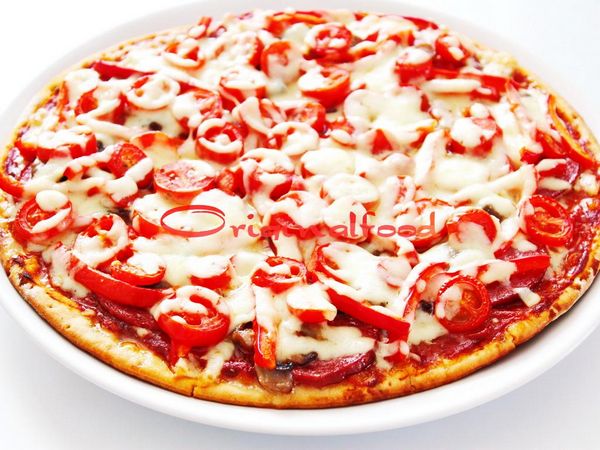 Как самостоятельно приготовить вкусную пиццу с колбасой и грибами | Простые рецепты на каждый день
