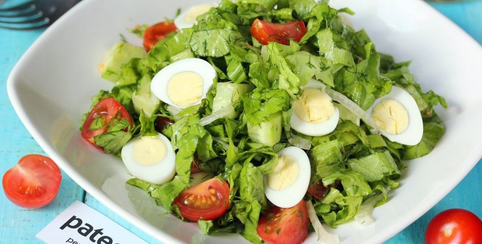 Салат из салатных листьев | Простые рецепты на каждый день